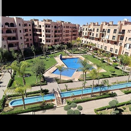 Un Moderne Chic Appartement Vue Sur Piscine Marraquexe Exterior foto