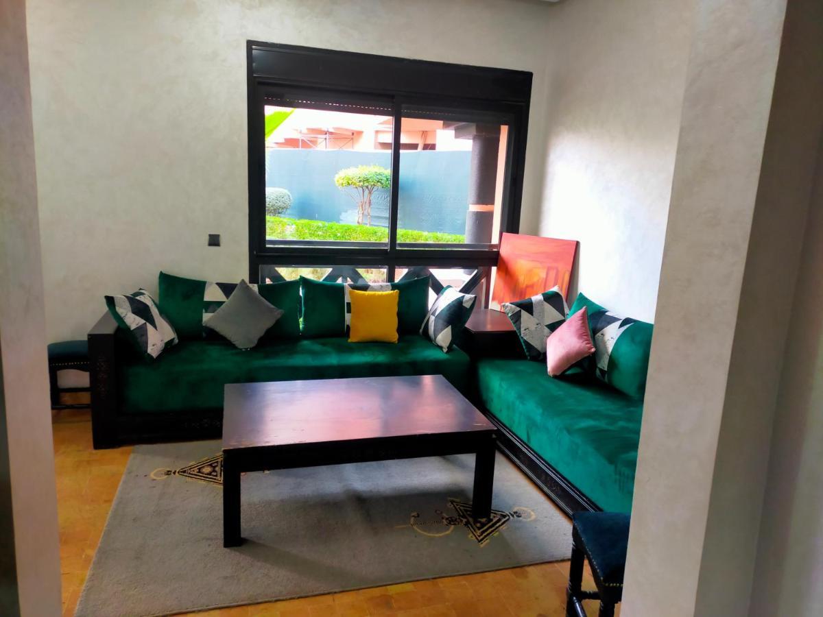 Un Moderne Chic Appartement Vue Sur Piscine Marraquexe Quarto foto