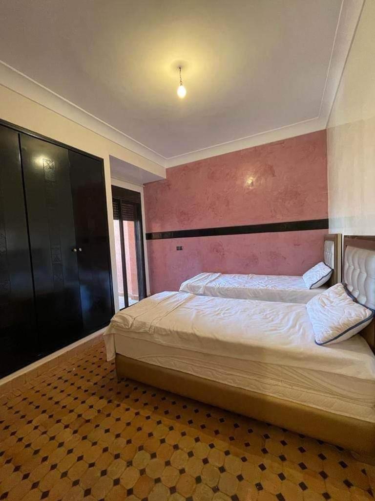 Un Moderne Chic Appartement Vue Sur Piscine Marraquexe Exterior foto
