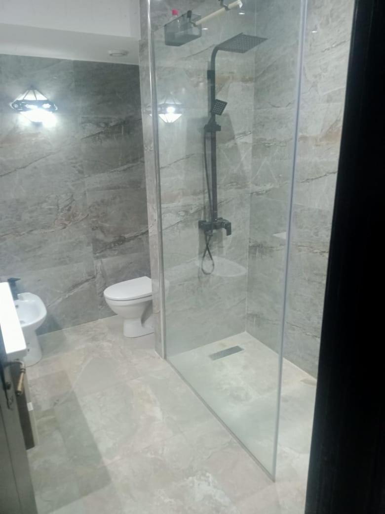Un Moderne Chic Appartement Vue Sur Piscine Marraquexe Exterior foto